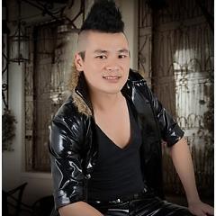 Ca sĩ Đinh Thiên Long
