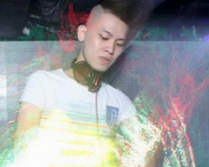 Ca sĩ DJ Bình Mèo