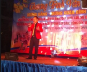 Ca sĩ Đức Việt
