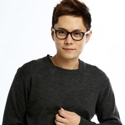 Ca sĩ Lee Gi Chan