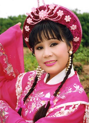 Ca sĩ Tài Linh