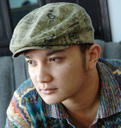 Ca sĩ Trương Duy Khánh