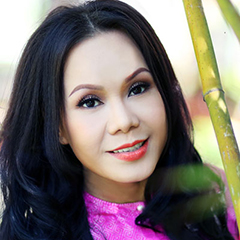 Ca sĩ Việt Hương