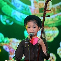 Ca sĩ Võ Hương Giang